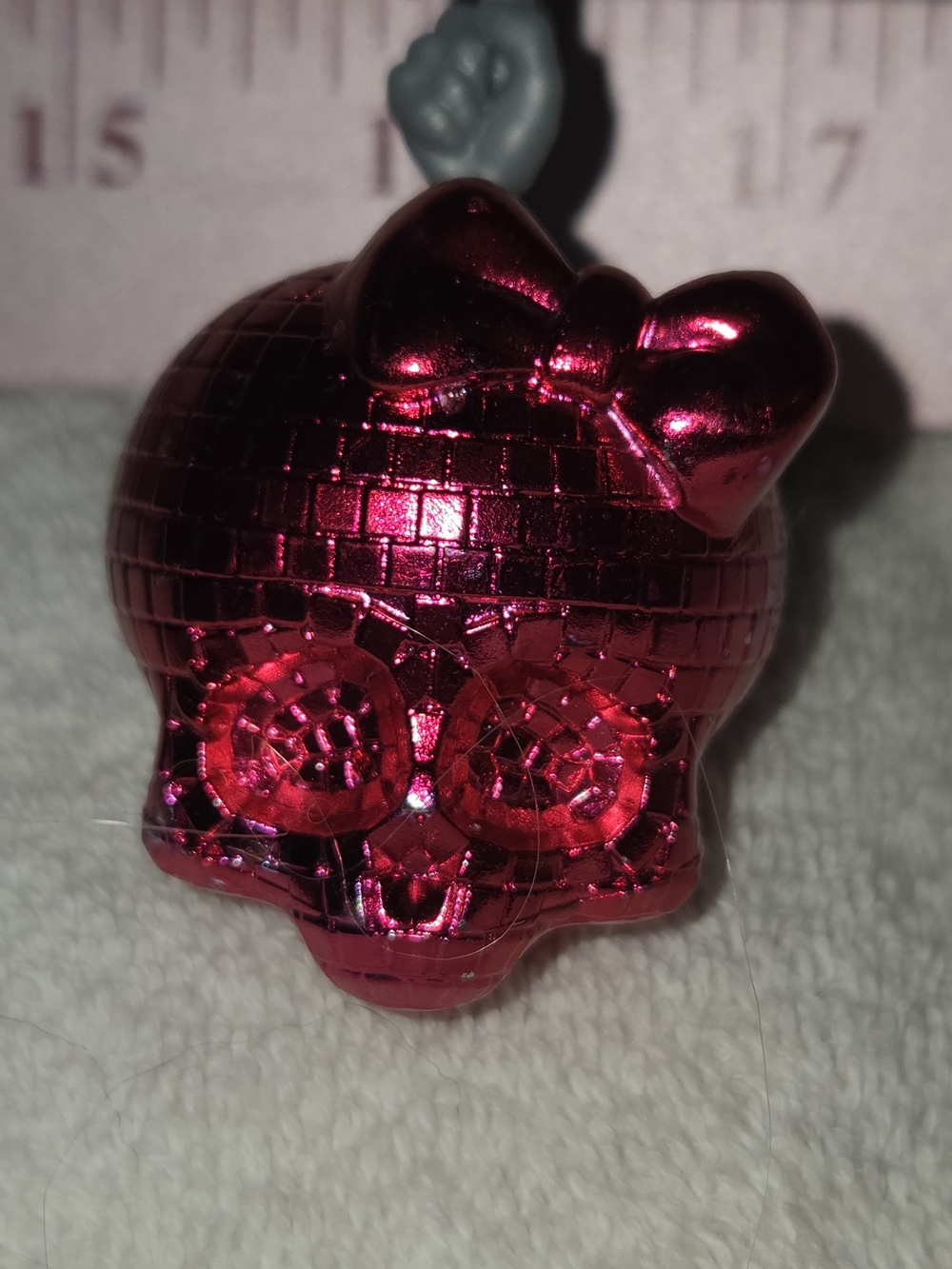 Mattel Monster High Metallic Fuchsia Skull Disco Ball